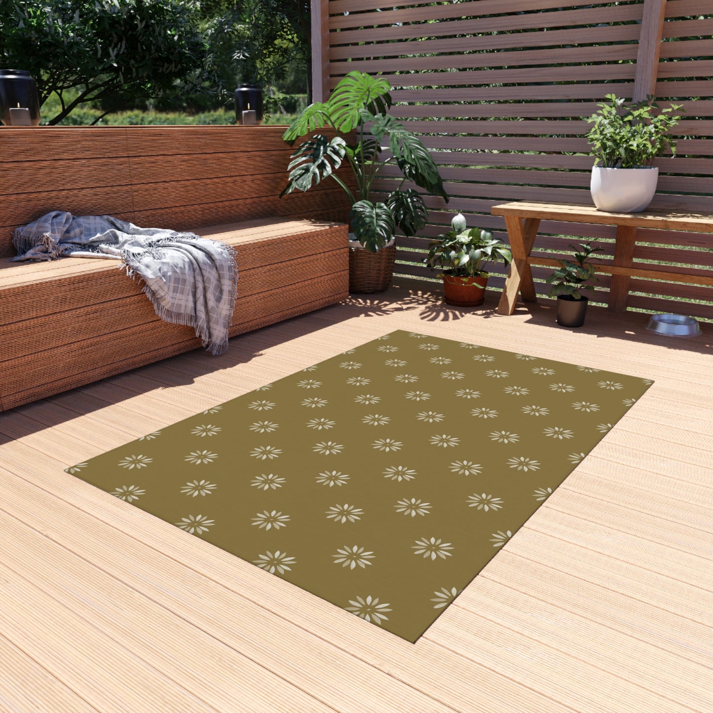 Cream Daisy on light green/gold Outdoor Rug