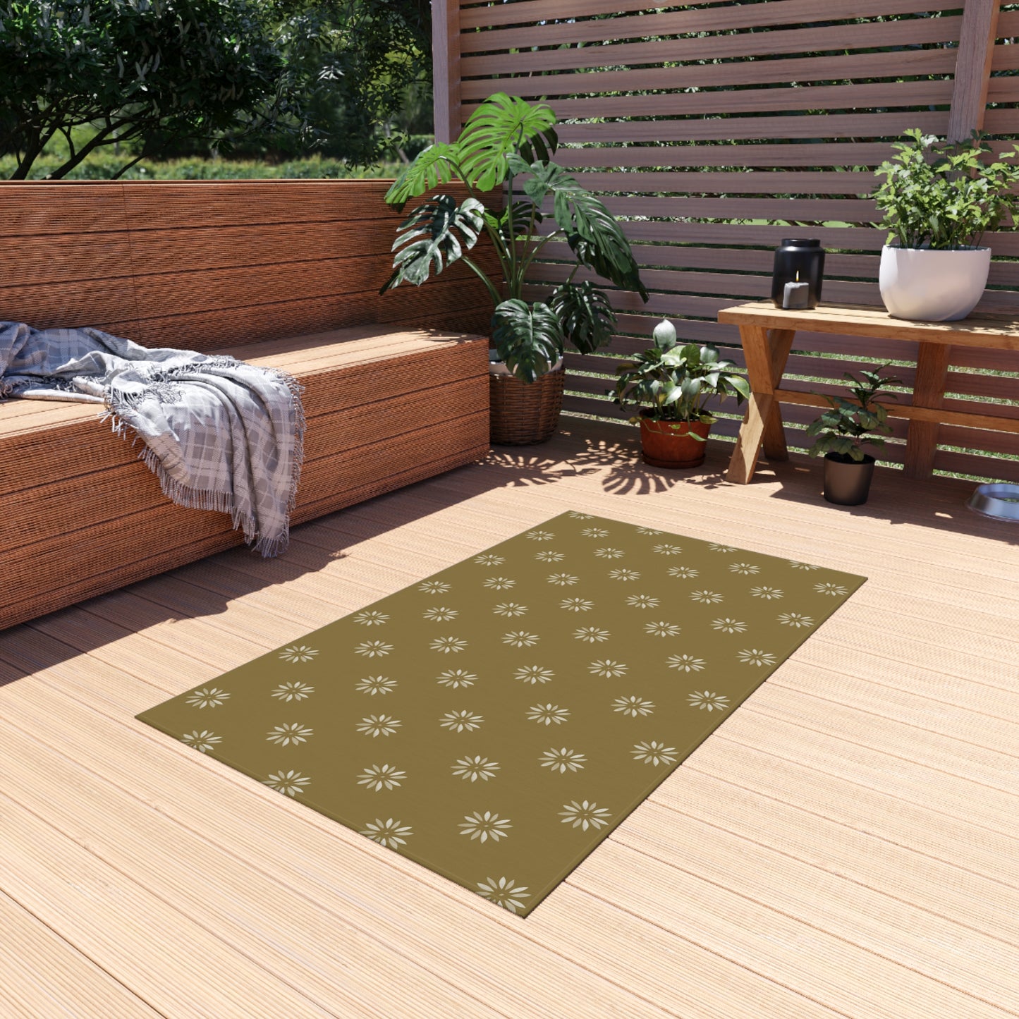 Cream Daisy on light green/gold Outdoor Rug